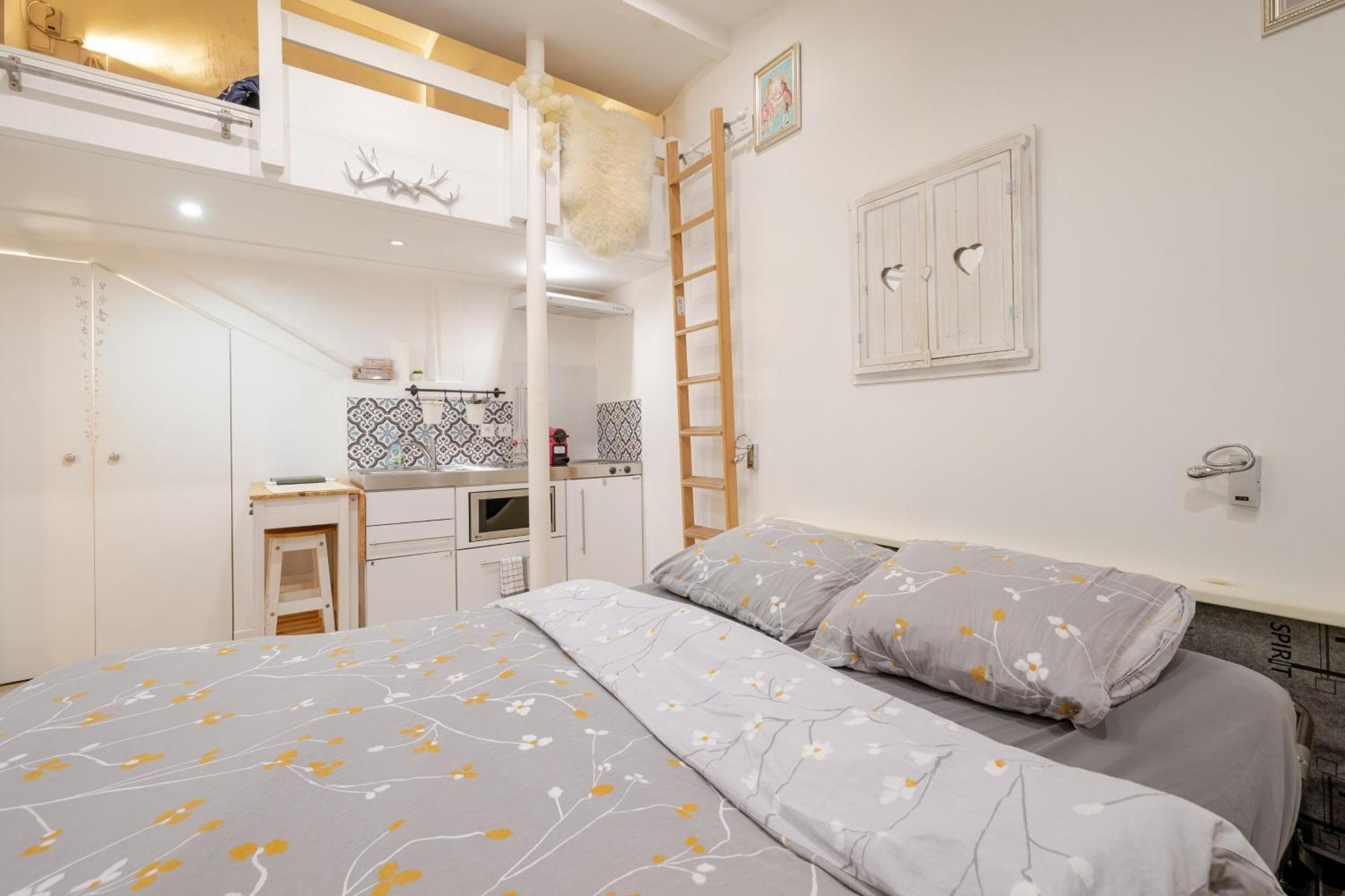 Superb Tiny House In Heart Of Paris 1St! Lägenhet Exteriör bild