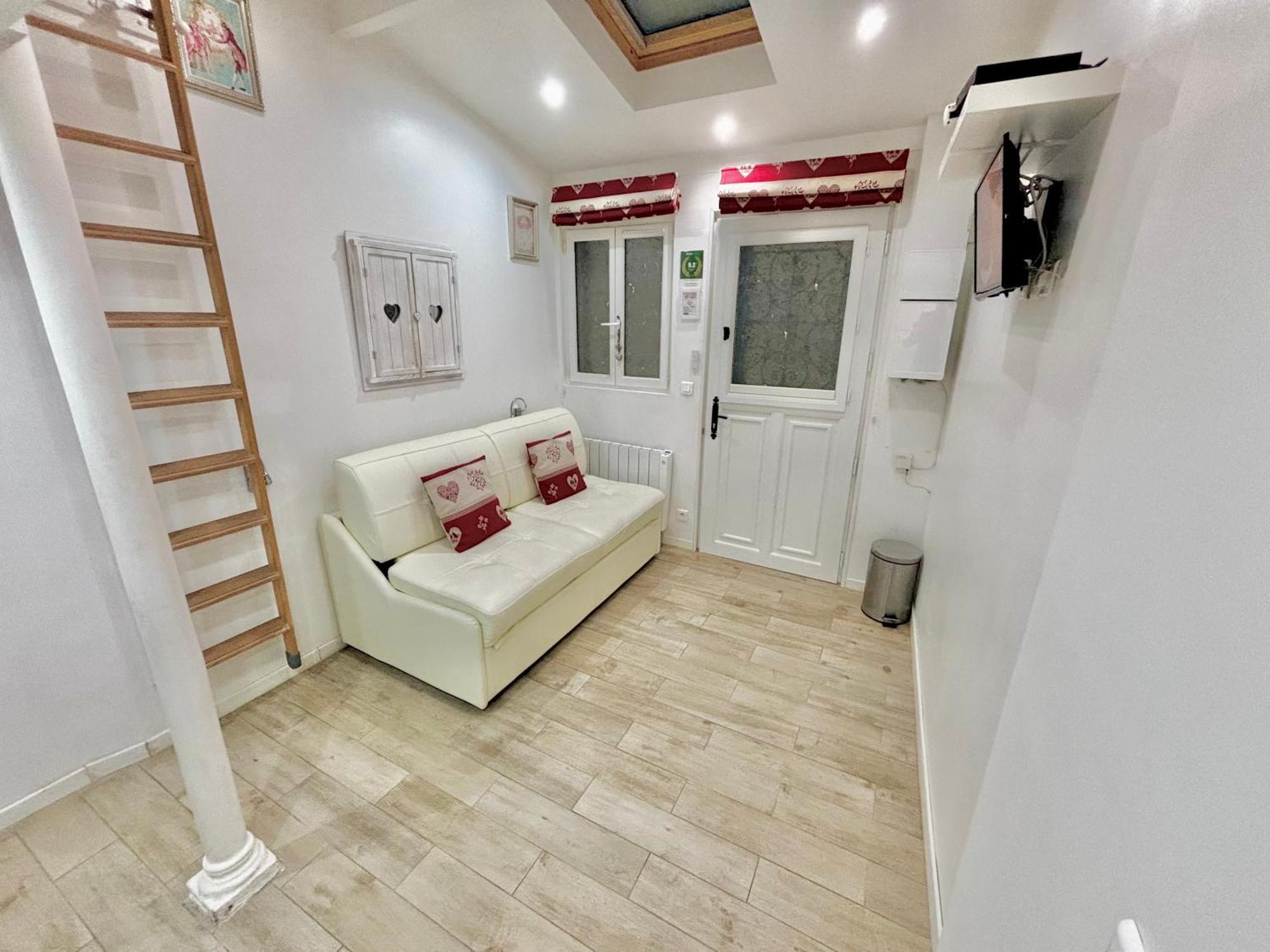 Superb Tiny House In Heart Of Paris 1St! Lägenhet Exteriör bild