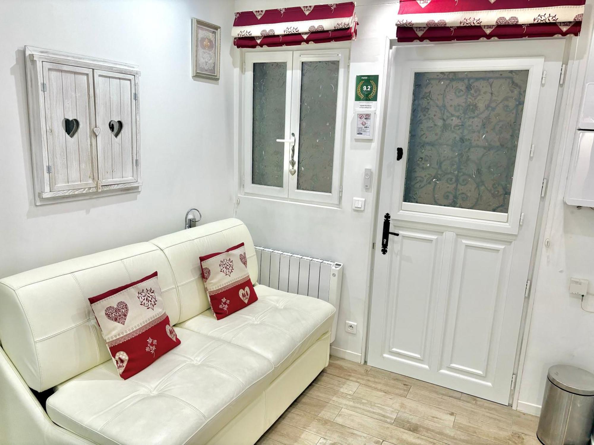 Superb Tiny House In Heart Of Paris 1St! Lägenhet Exteriör bild